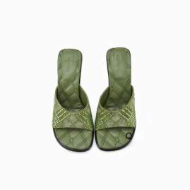 Picture of Burberry Shoes _SKUBurberrysz35-4010CMGDT04011909